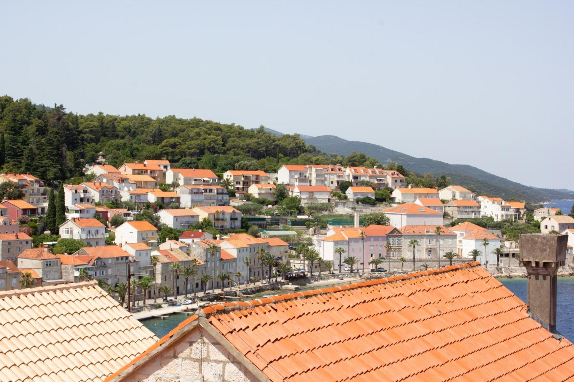 Vela Vala Apartament *